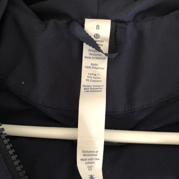 Lululemon jacket - Picture 4 of 4